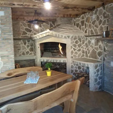 Apartment Dalmatian With Tavern 2. *